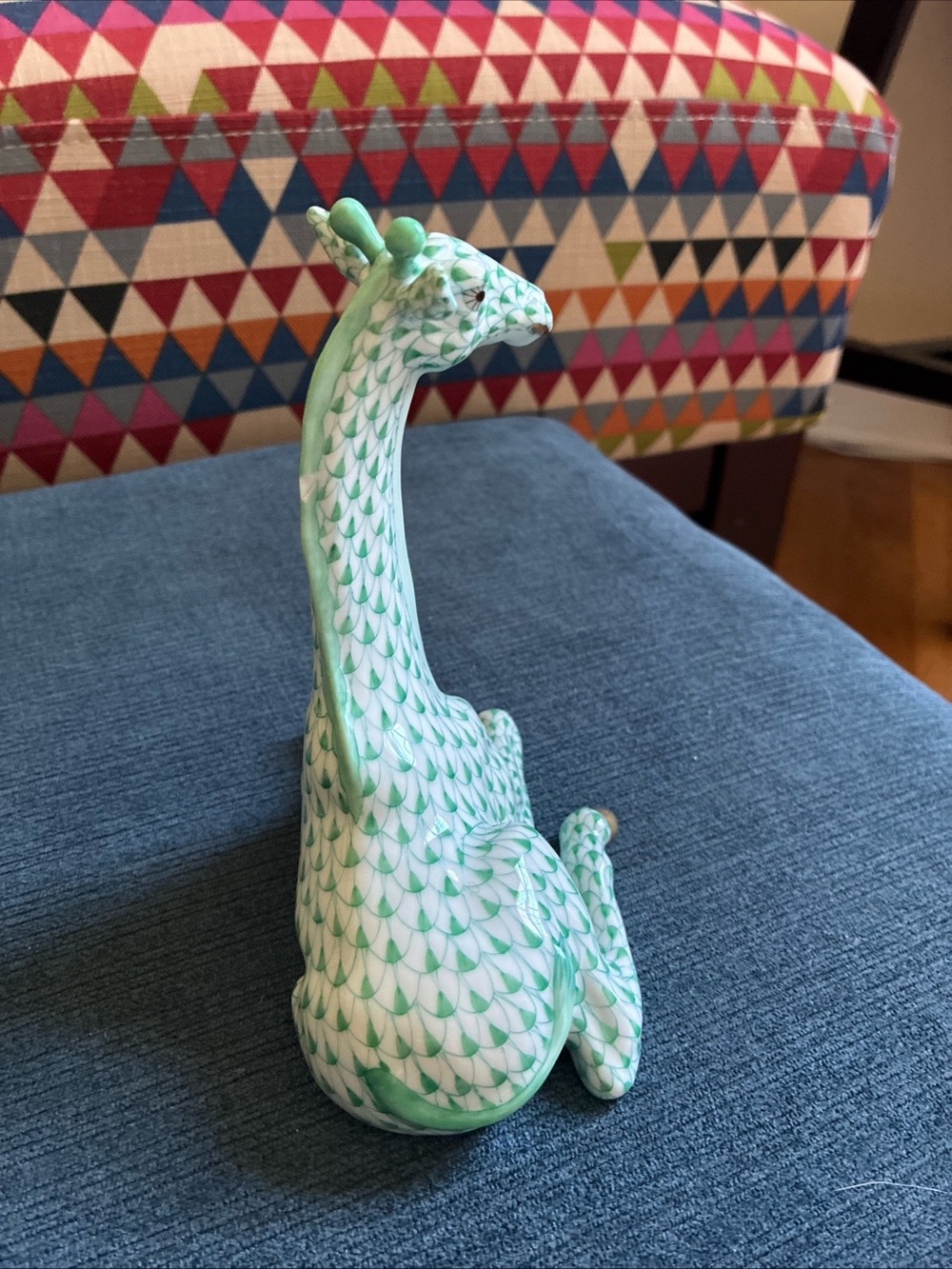 Herend seated giraffe green fishnet 15756 - Picture 2 of 8
